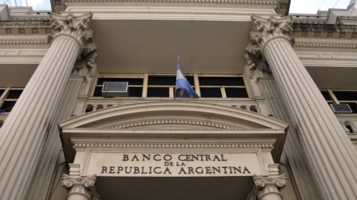 El Tesoro recompró Letras Intransferibles por $18,4 billones: ¿saneamiento real o maquillaje contable?